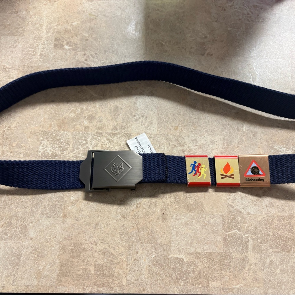 Boy Scout belt with metals‎ 54”